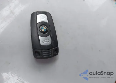 2011 BMW 328I xDrive z USA, uszkodzony, nr VIN WBAPK5G55BNN31074